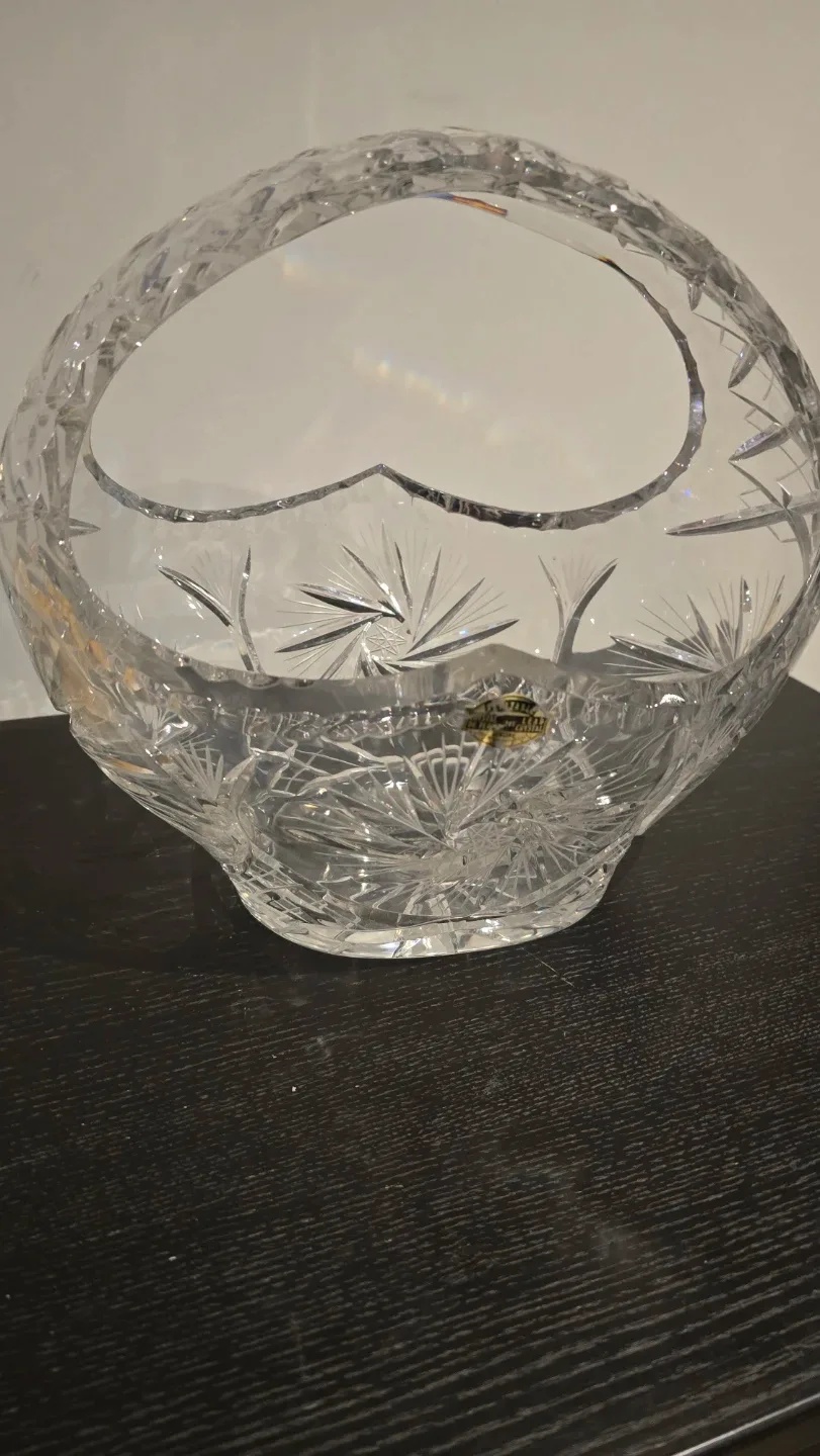 Estate Waterford Crystal Basket - 24% Lead image indicator(2)