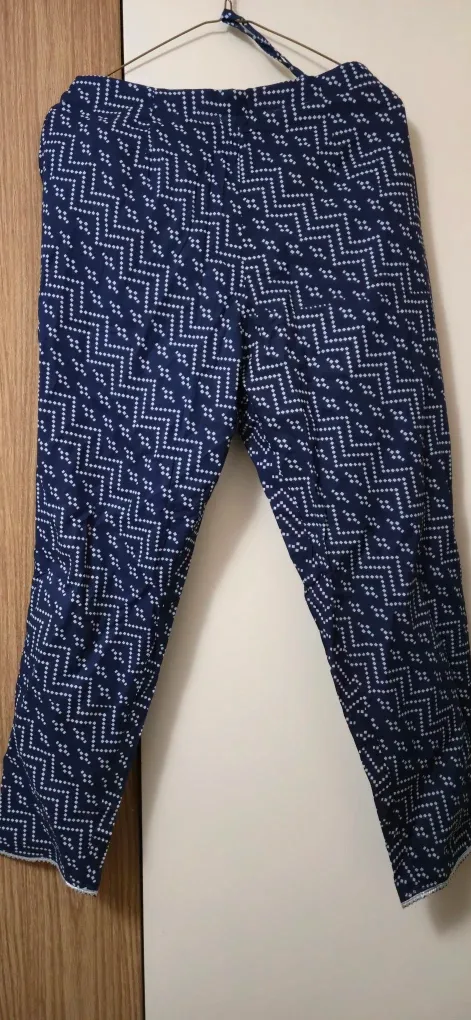 New Bandhni Print Suit image indicator(2)