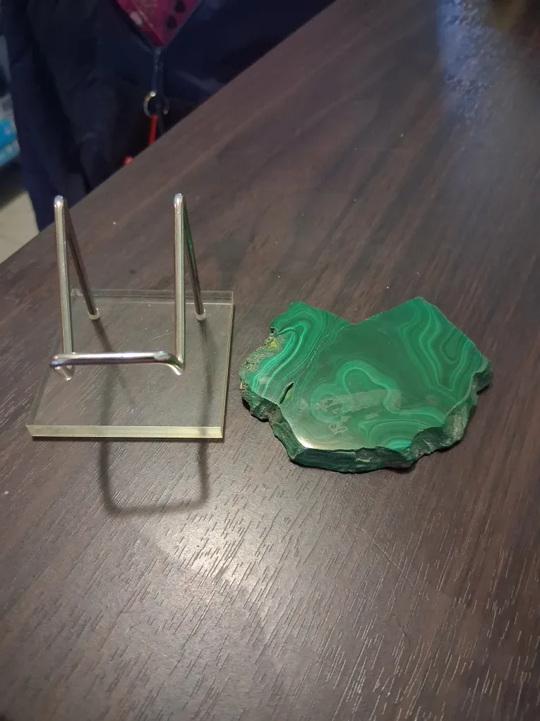 Malachite Slab on Stand - Green image indicator(6)