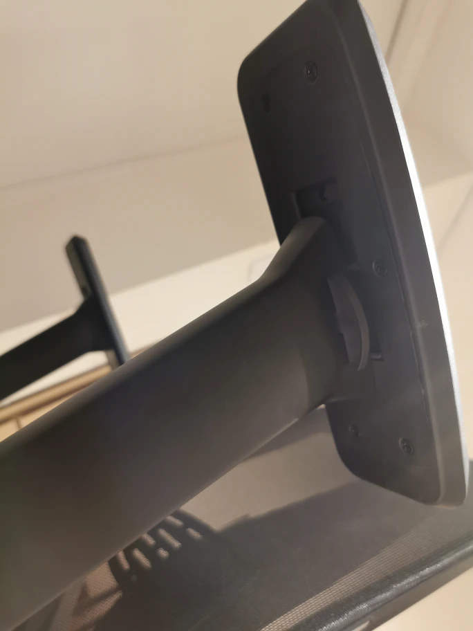 Black Mesh Office Chair - photo 3