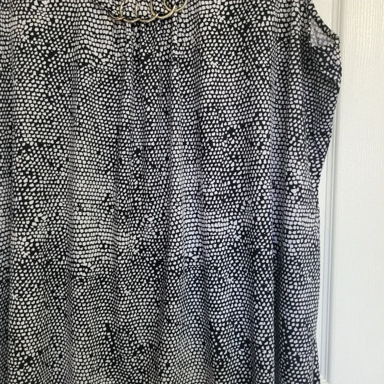 Ladies Size 3X Light Tank Top Blouse image indicator(4)