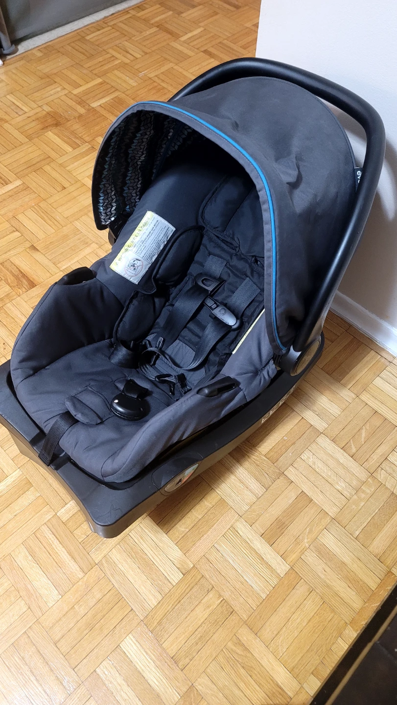 Evenflo Infant Car Seat - photo 3