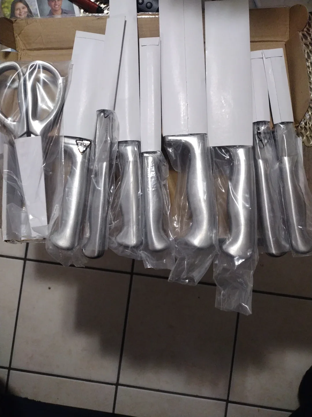 Knife Set with Scissors sabatier