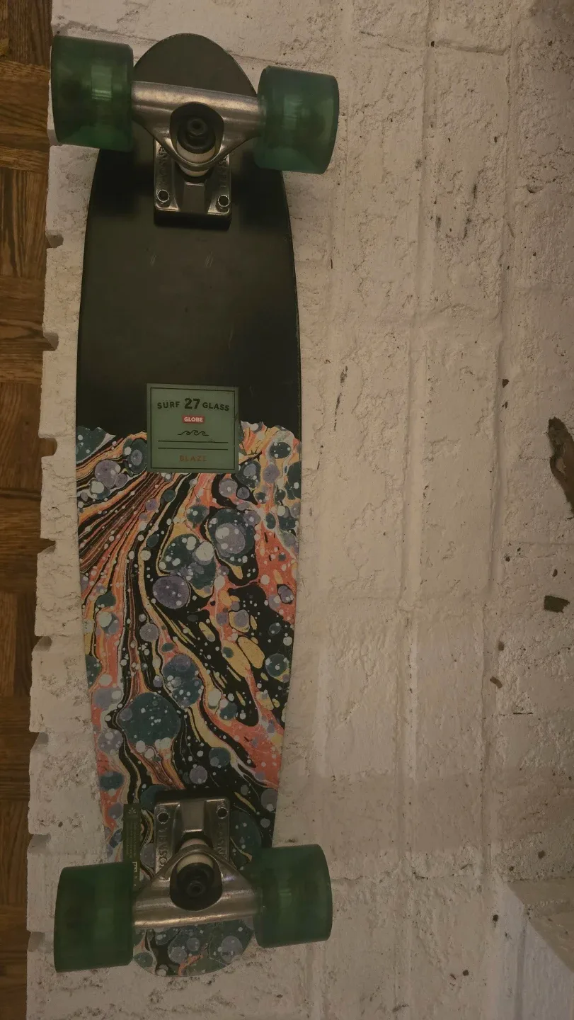 Globe Surf 27" Glass Blaze Skateboard image indicator(3)