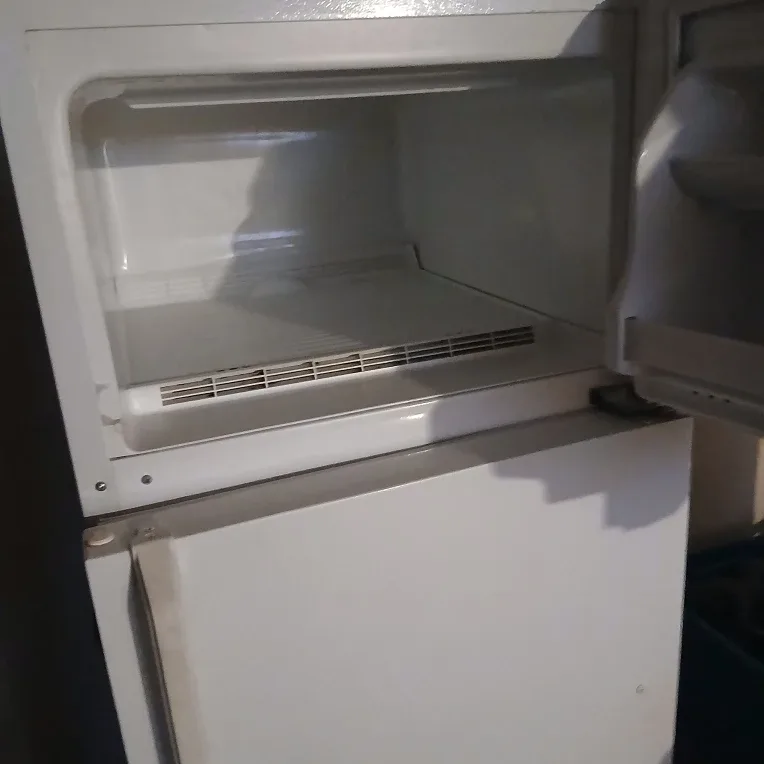 White Fridge, 24" wide image indicator(2)