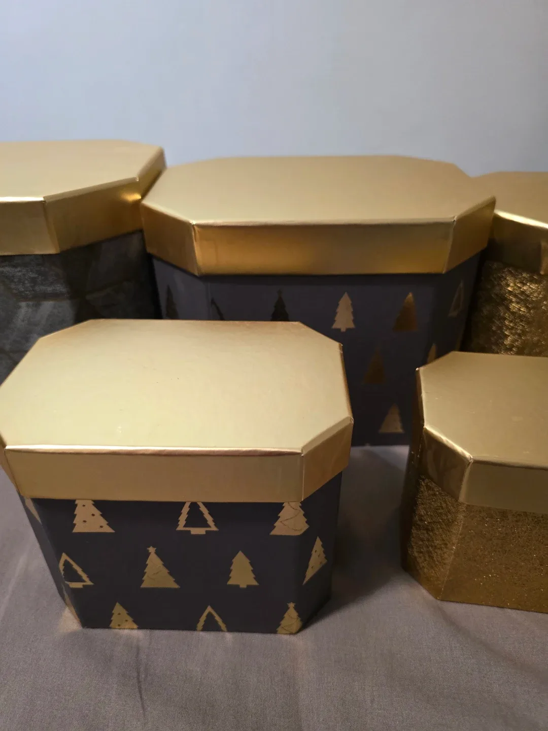 Set of 5 Christmas  Decorative Nesting Boxes image indicator(3)