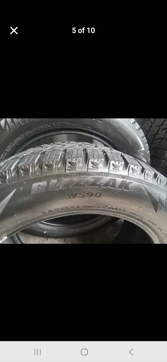 Set of 4 BRIDGESTONE Winter Tires (225/55R17) – Like New! image indicator(5)