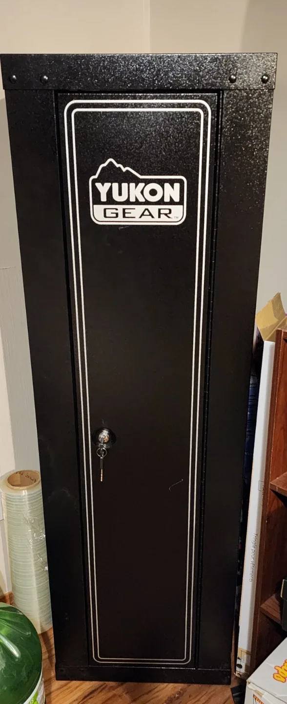 Yukon Gear Gun Safe - Black thumbnail