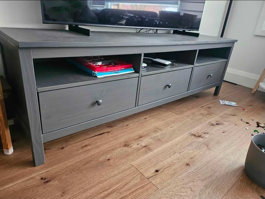 IKEA Hemnes Dark Gray TV Bench image indicator(2)