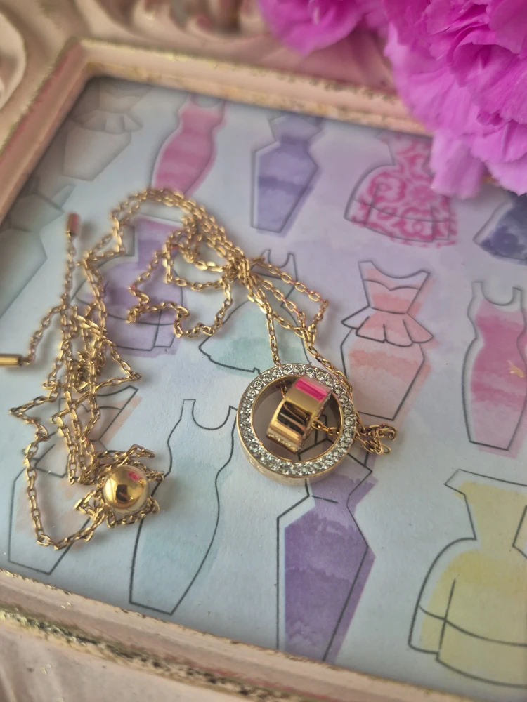 Swarovski Circle Pendant Necklace - photo 5