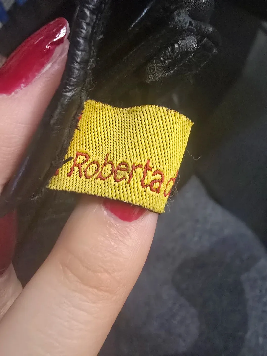 Roberta di Camerino Leather Gloves image indicator(3)