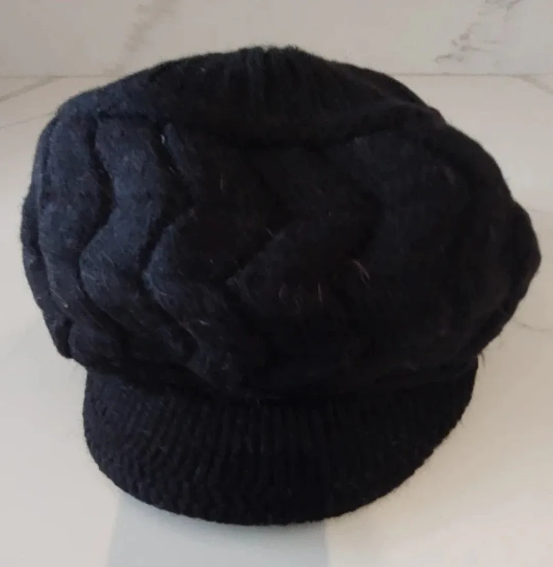 Black Knit Winter Cap image indicator(3)