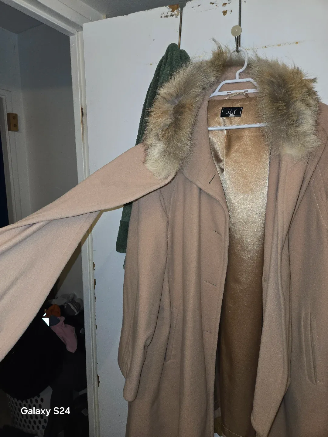 JAY Winter Coat with Fur Hood plus size image indicator(2)