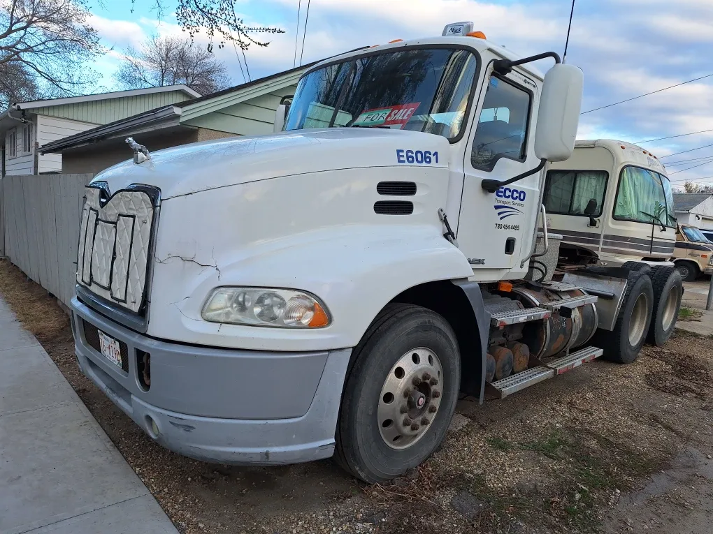 Semi truck image indicator(10)