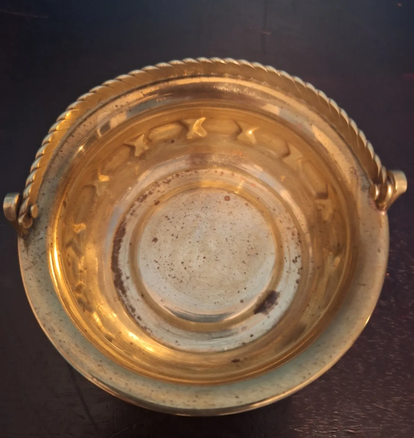 Vintagw Brass Decorative Bowl Basket  with Handle image indicator(4)