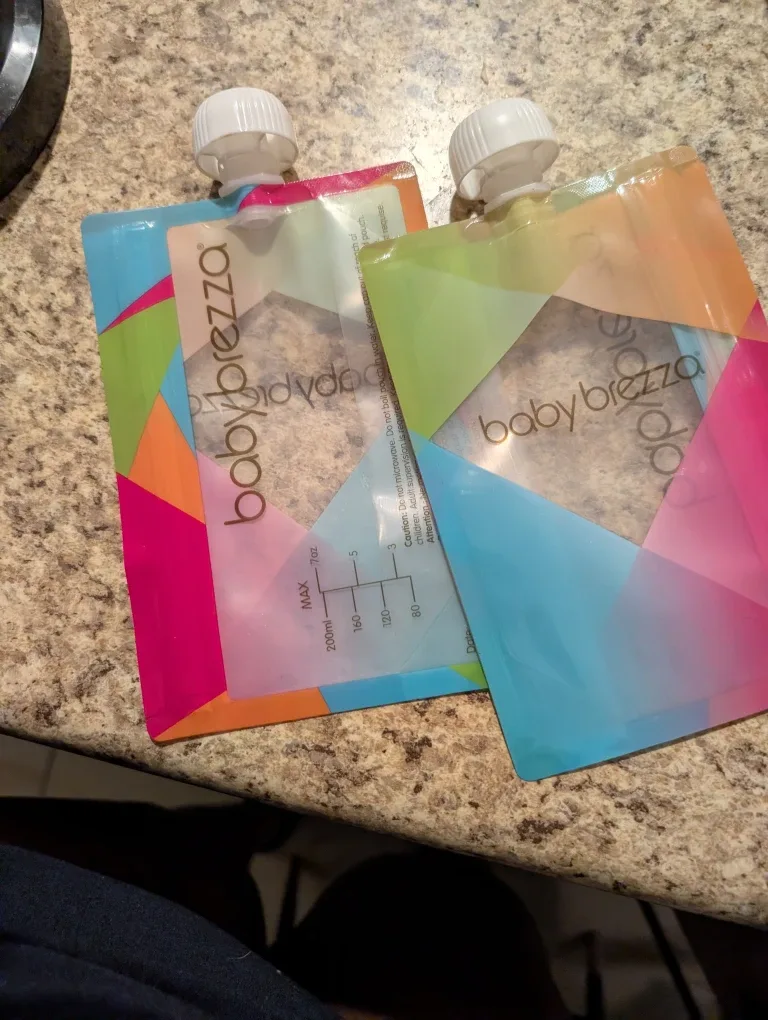 Baby Brezza Baby Food Maker + 2 Pouches image indicator(3)