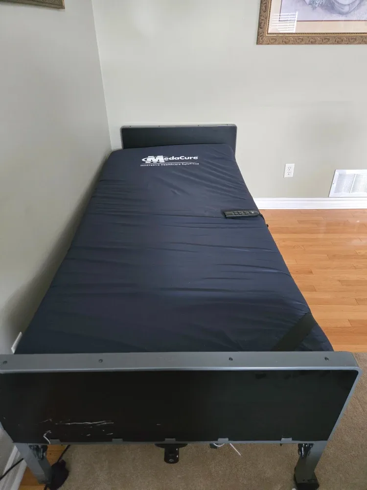 MedaCure Adjustable Hospital Bed image indicator(2)