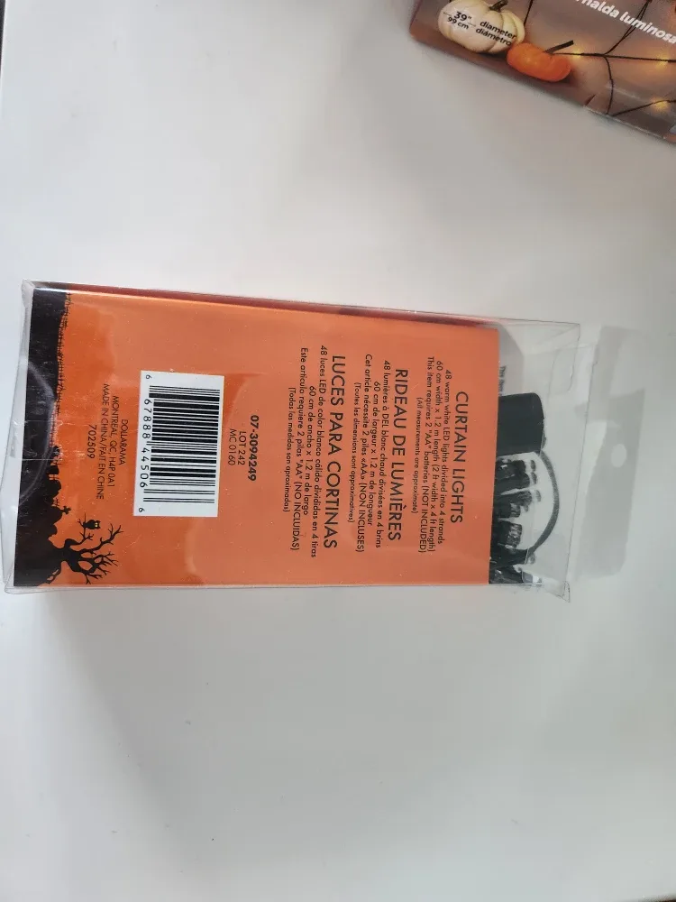 Globe Midnight Web String Lights - Halloween Decor image indicator(3)