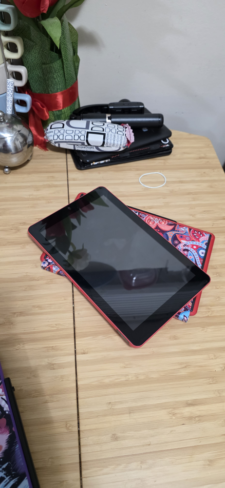 RCA Viking Pro Tablet with Keyboard - Red - photo 4