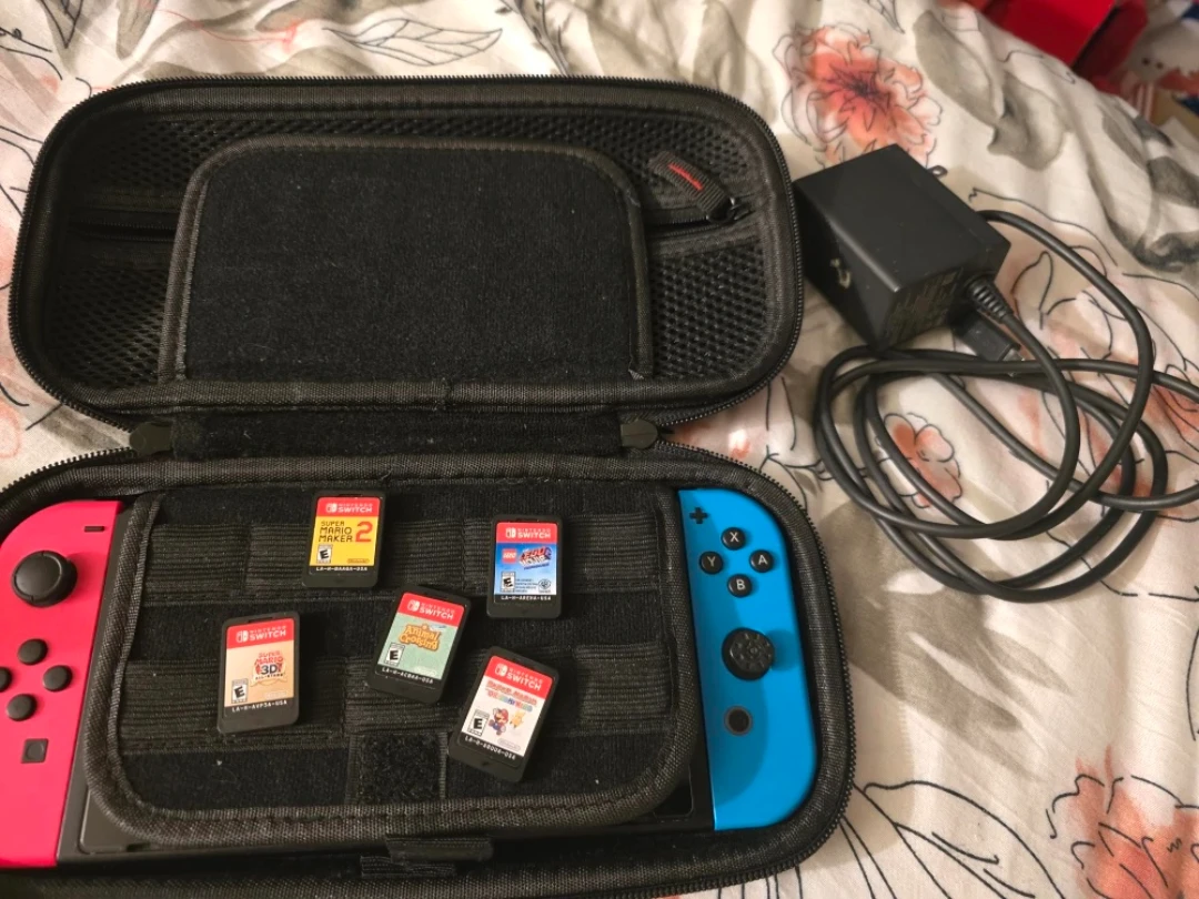 Nintendo Switch with 5 Games and Case - photo 2