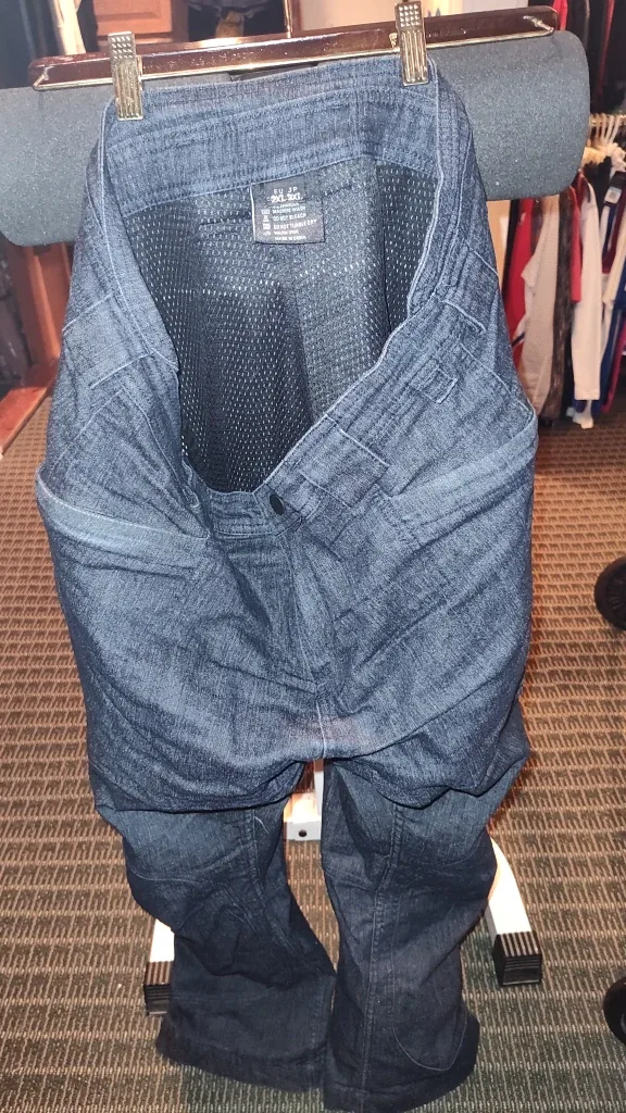 Hit-Air Vest & Denim Pants Set image indicator(5)