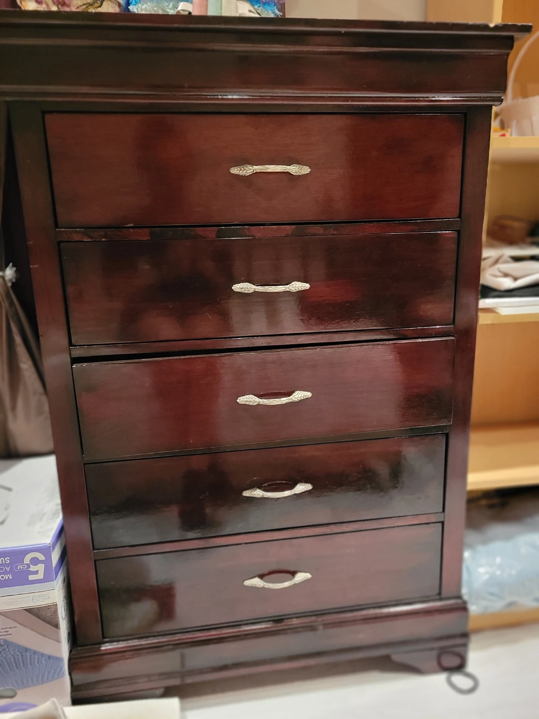 Wooden 5-Drawer Dresser