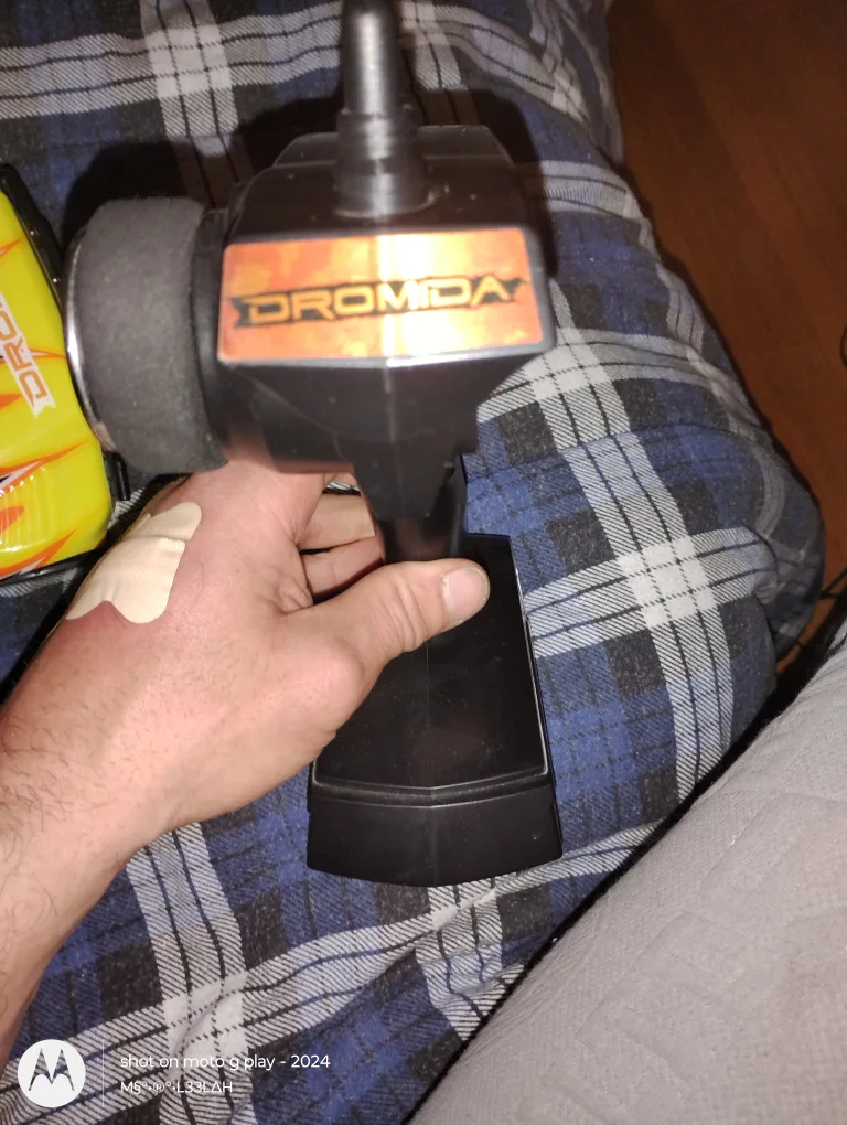 Dromida RC Car & Remote image indicator(4)