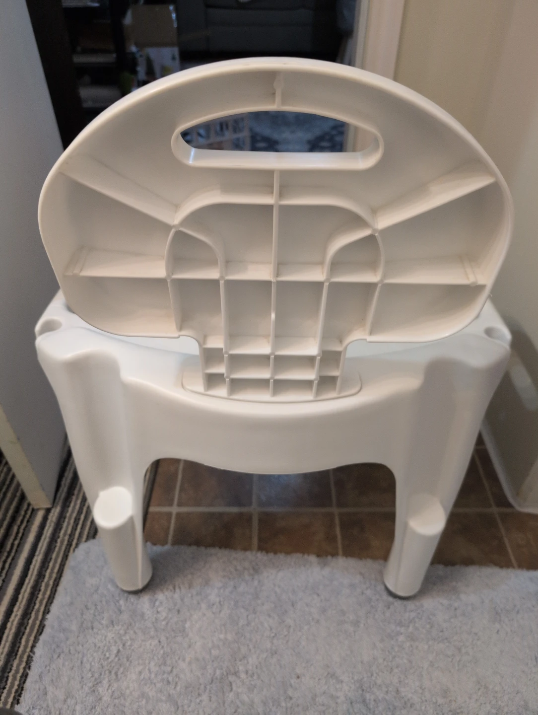 Lge White Shower /lge tub Chair with adjustable Legs & Backrest - photo 2