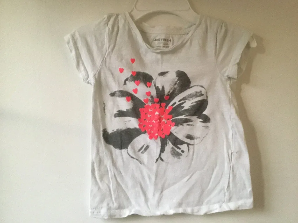 Girls sz 4 tshirts $3 each image indicator(6)
