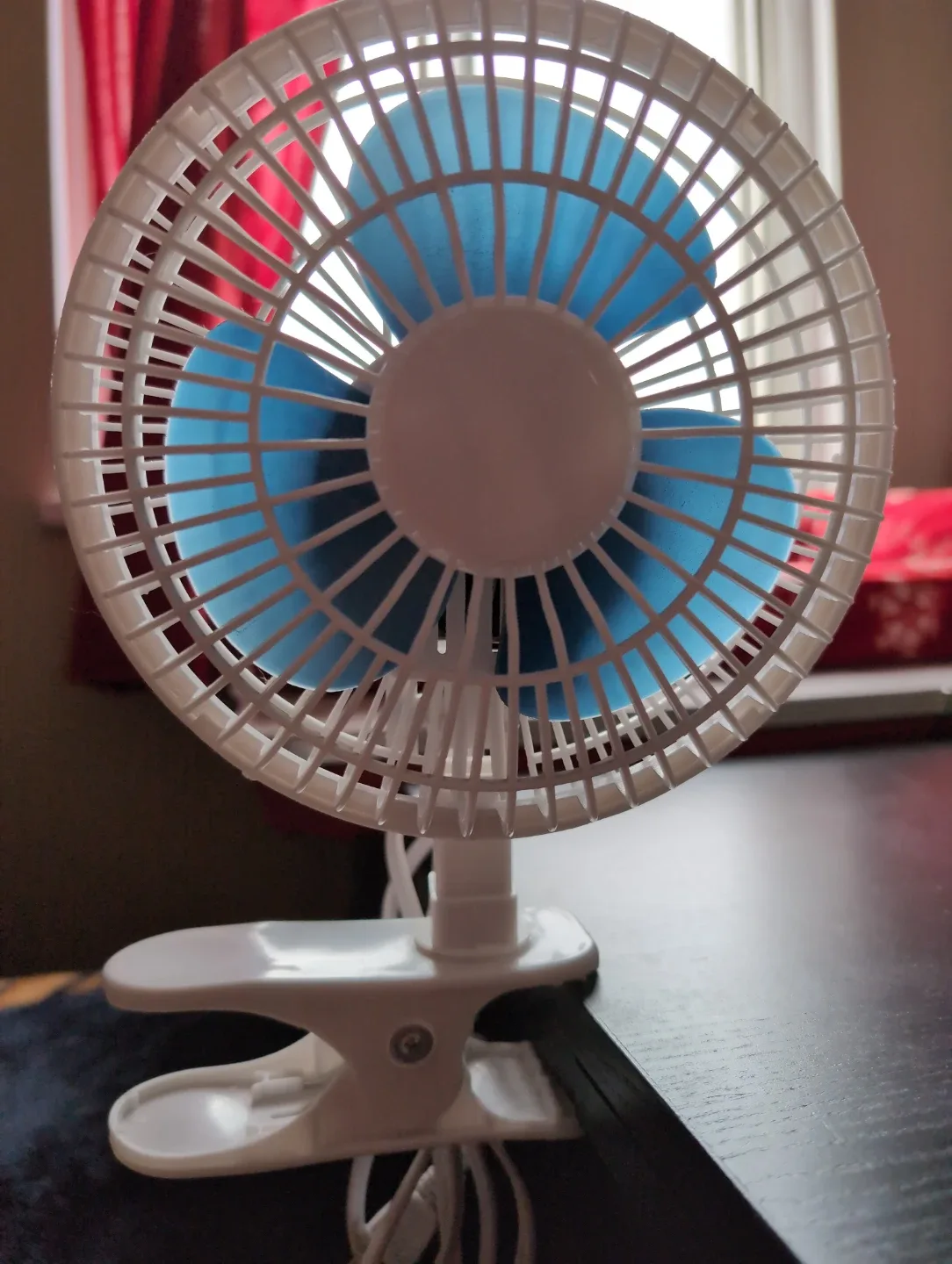 Clip-On Mini Desk Fan - White & Blue