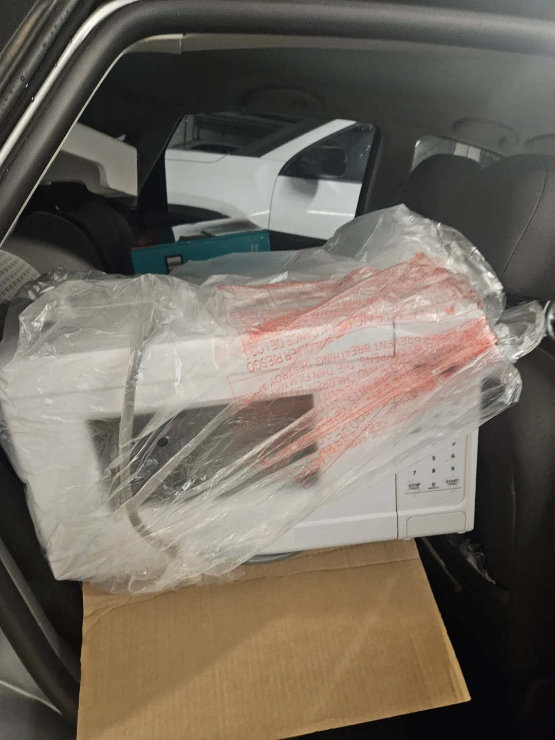 Master Chef 0.7 cu. ft. White Microwave -  in Box! image indicator(2)