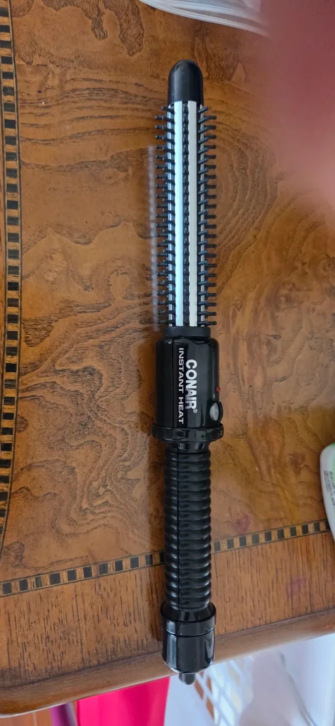 Conair Instant Heat Styling Brush image indicator(2)