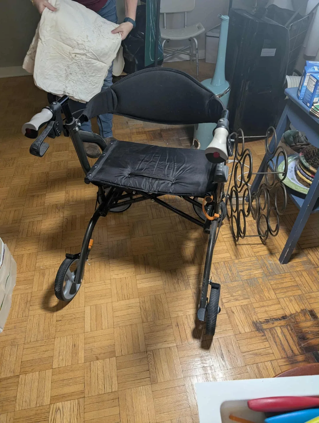 Excursion XWD Rollator Walker image indicator(2)