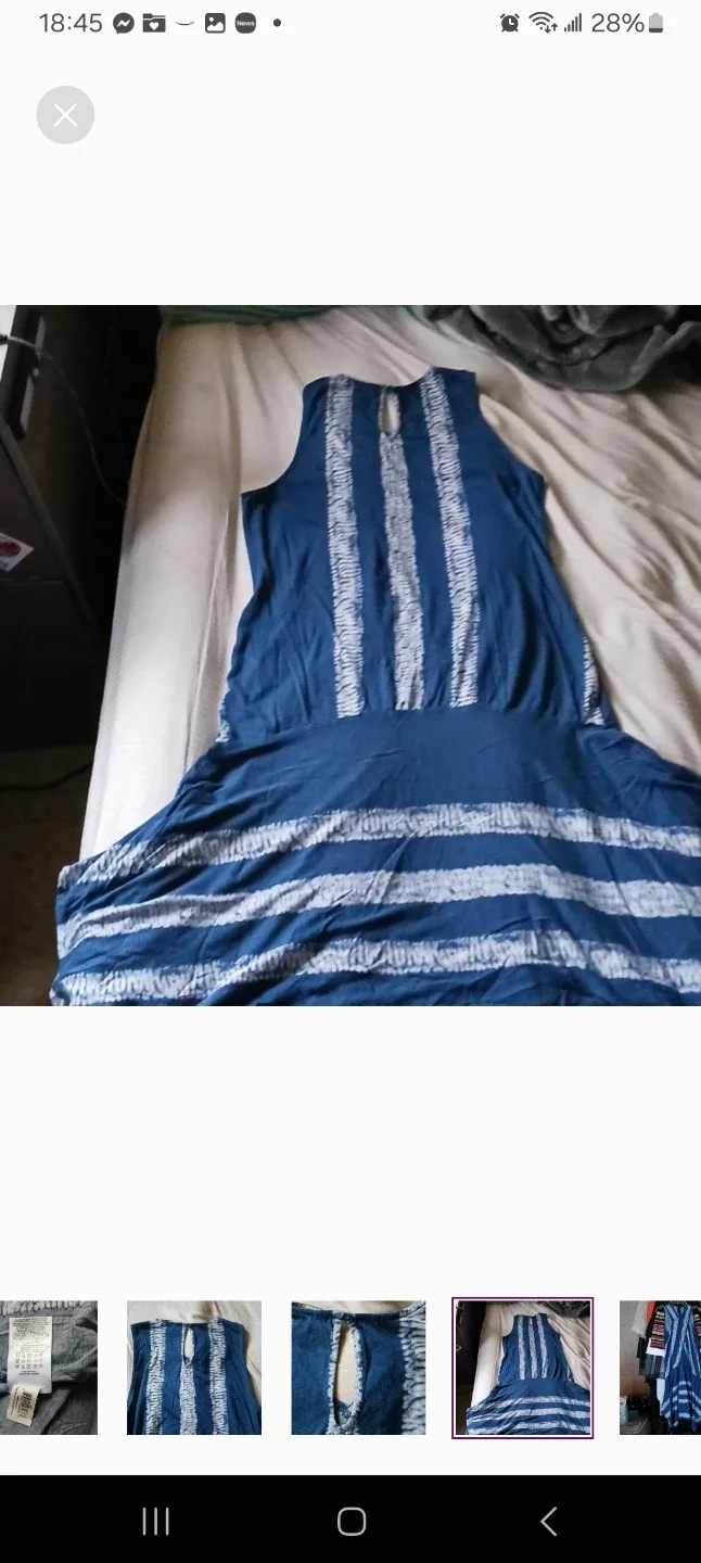 BCBGMAXAZRIA Blue & White Dress - Size XXS image indicator(3)