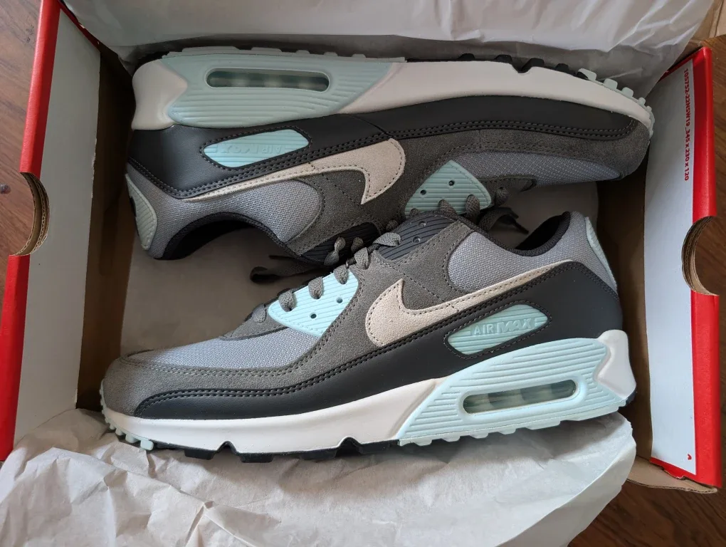 Nike Air Max 90, Light Pumice/Photon Dust, Size 13