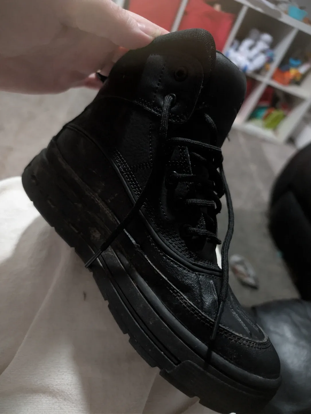 Nike ACG Black Winter High-Top Boots image indicator(2)