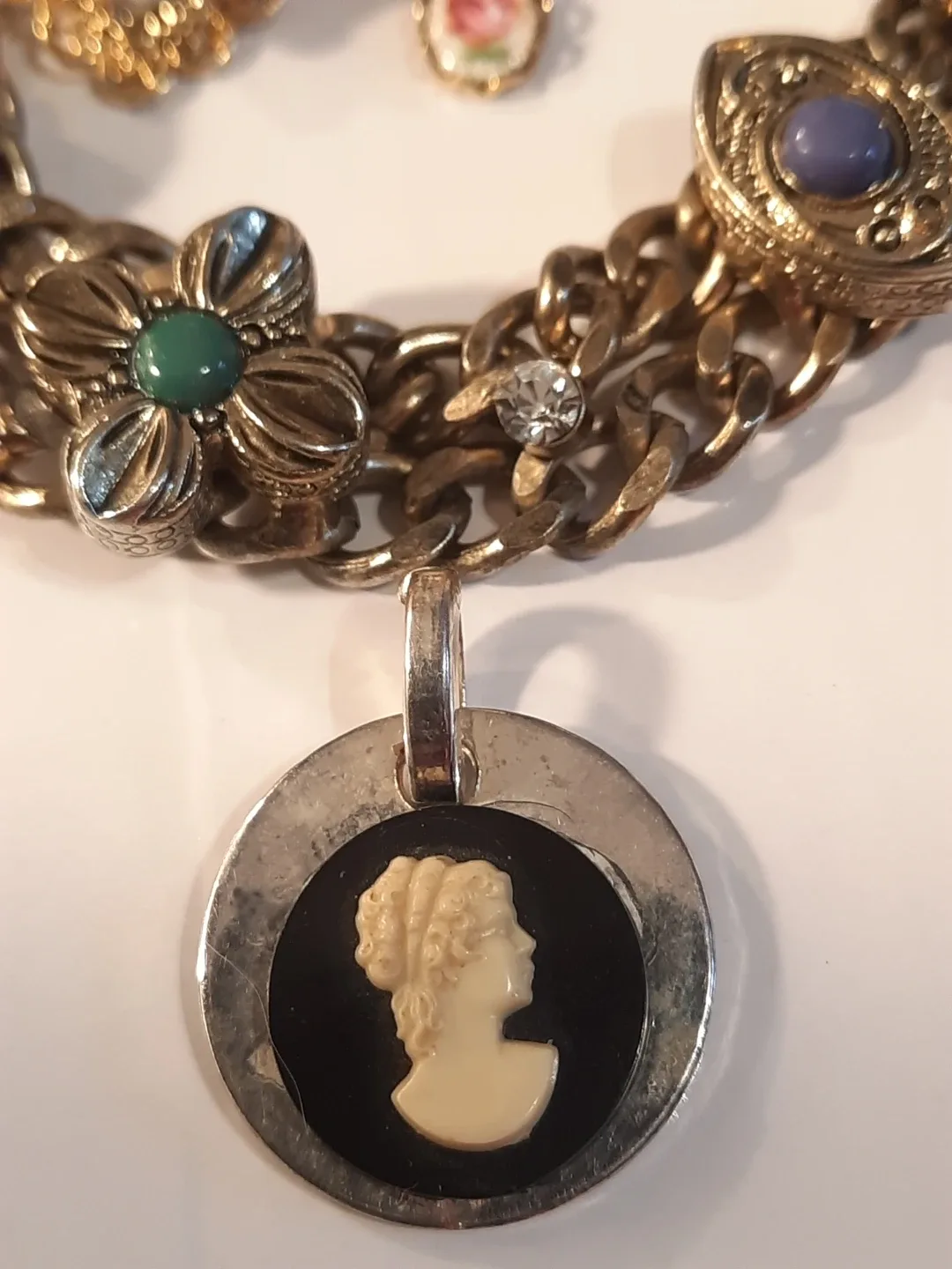 Vintage Cameo Pendants & Chain Lot image indicator(6)