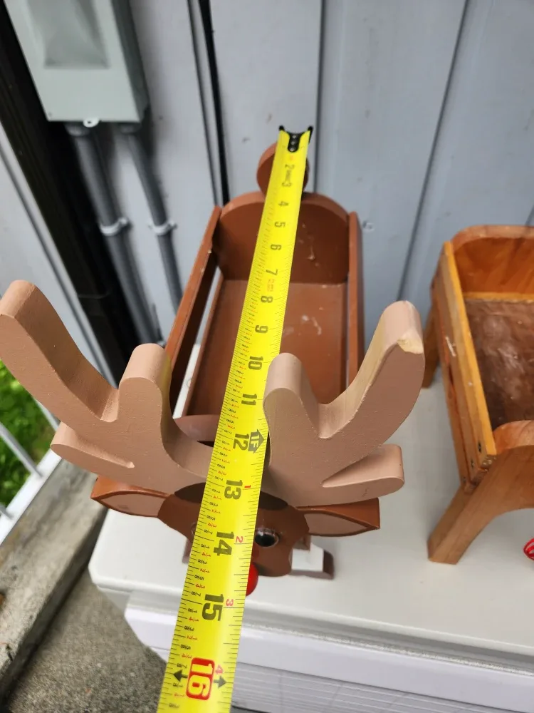 Wooden Reindeer Planter Box image indicator(3)
