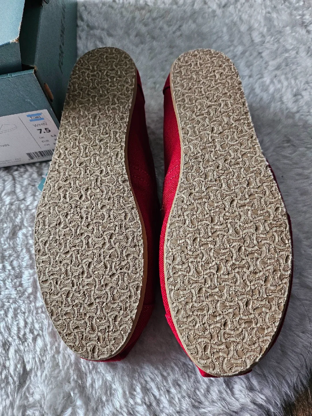 TOMS Classic Red Canvas Shoes - Women's Size 7.5 image indicator(3)