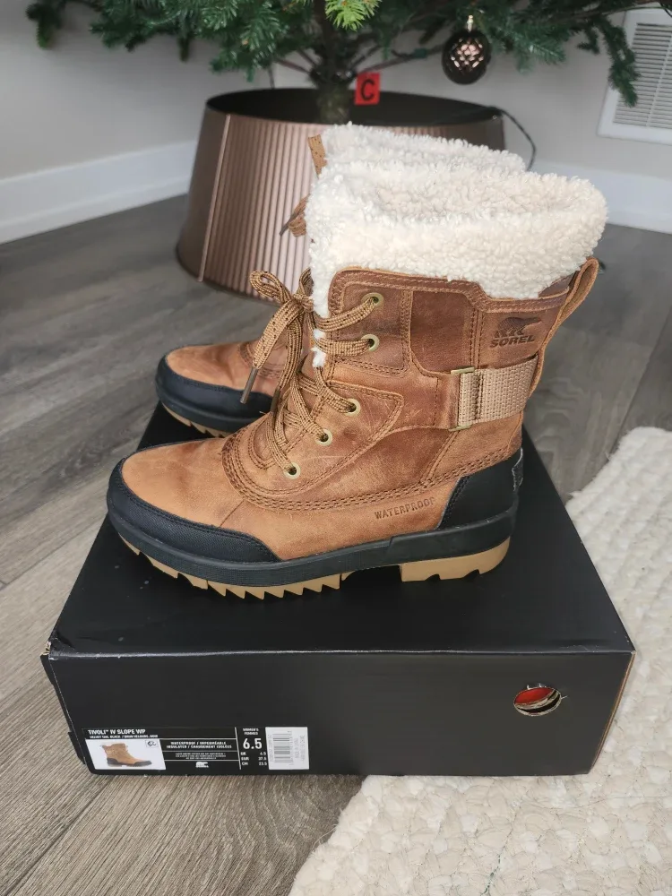 Sorel Tivoli Parc Women's Boots - Size 6.5 image indicator(2)