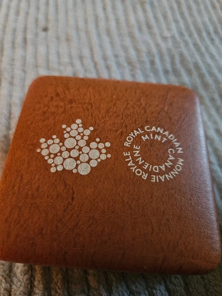 2015 $10 Fine Silver Coin - Johnny Bower