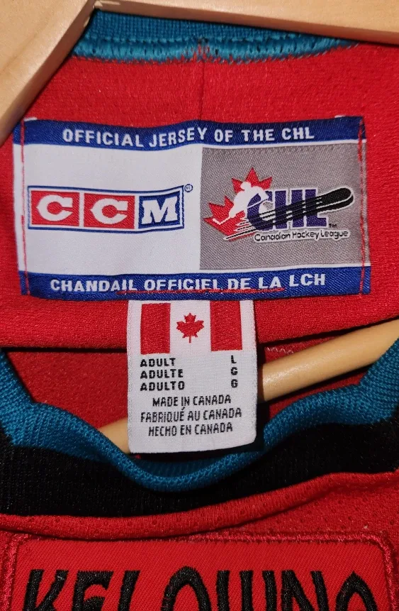 CCM Kelowna Rockets Hockey Jersey - Size Adult Large image indicator(5)