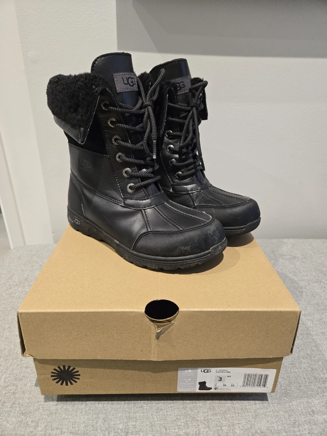 UGG K Butte II CWR Black Boots - Size 3