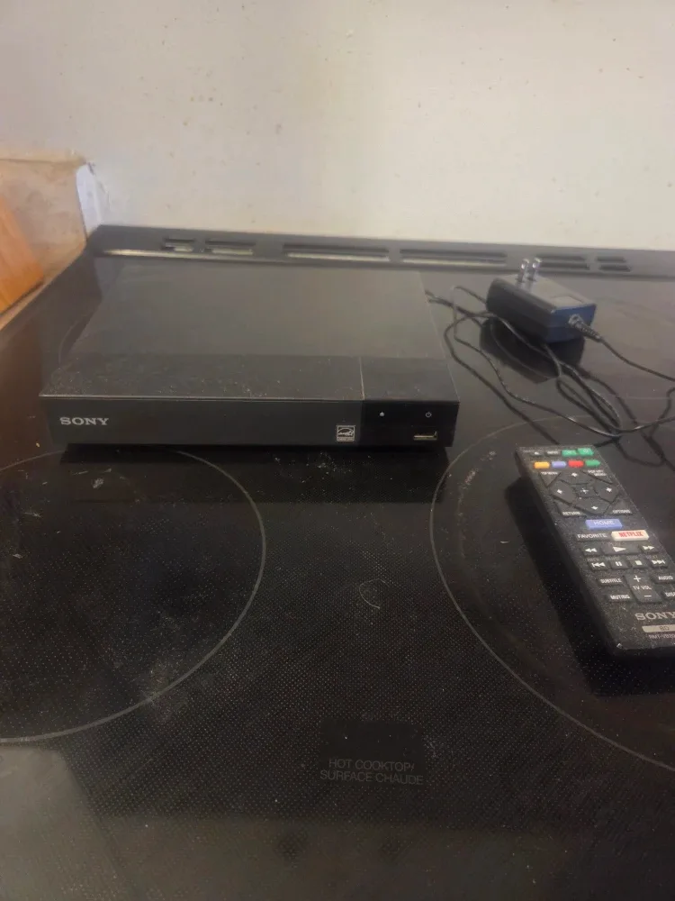 Sony Blu-Ray Disc Player with Remote
