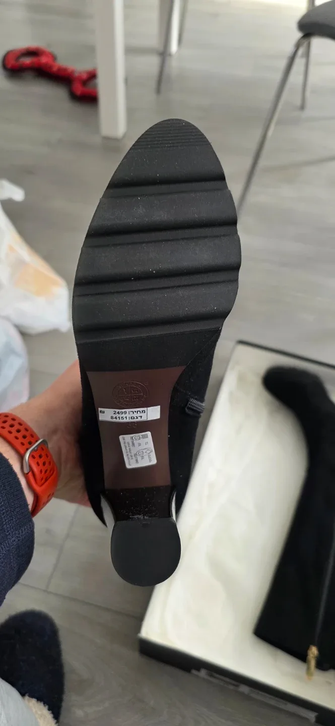 Lafayette High Boots - Size 9 image indicator(2)