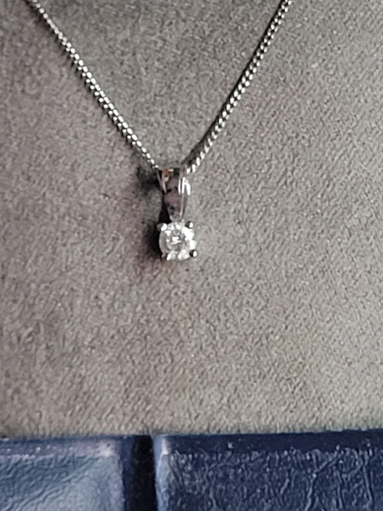 White Gold Diamond Pendant Necklace image indicator(4)