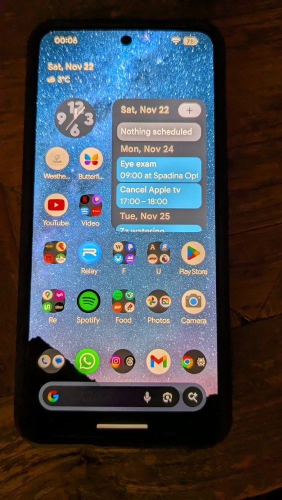 Unlocked Google Pixel 8 128 GB Hazel w/ Ringke Case