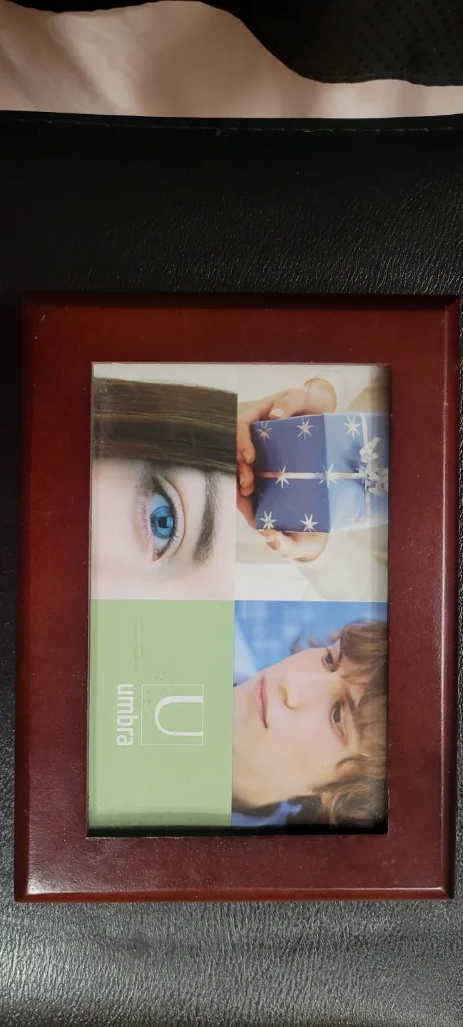 Umbra Picture Frame Box