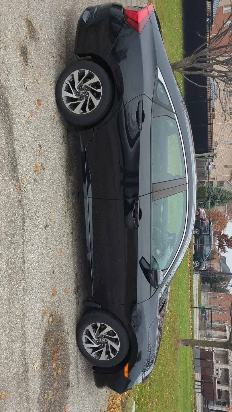 2019 Honda Civic EX | Excellent Condition image indicator(7)