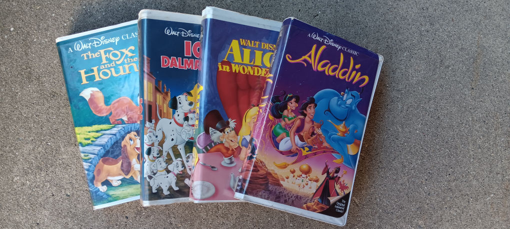 Disney VHS Tapes: Fox, Hound, 101 Dalmatians, Aladdin